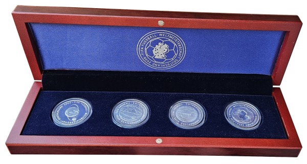 Deutschland 4 x 10 Euro Silber Gedenkmünzen zur Fifa - Fussball WM 2006 im Etui